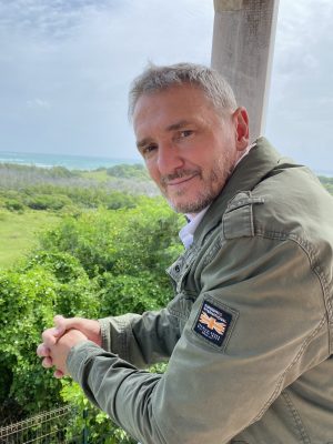 CHRISTOPHE GAVAT – PRIX DU QUAI DES ORFEVRES 2021 – portrait photo – DR (1) CHRISTOPHE GAVAT - PRIX DU QUAI DES ORFEVRES 2021 - portrait photo - DR (1)