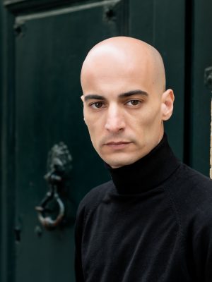 Alessio Forgione Alessio Forgione - Ecrivain Italien - Photographié dans les locaux de Denoël et sur les quais de Seine - 26 Avril 2022 - Paris