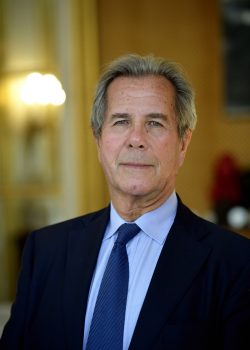 Jean-Louis Debré (c) Éric Feferberg AFP Photo Jean-Louis Debré (c) Éric Feferberg AFP Photo